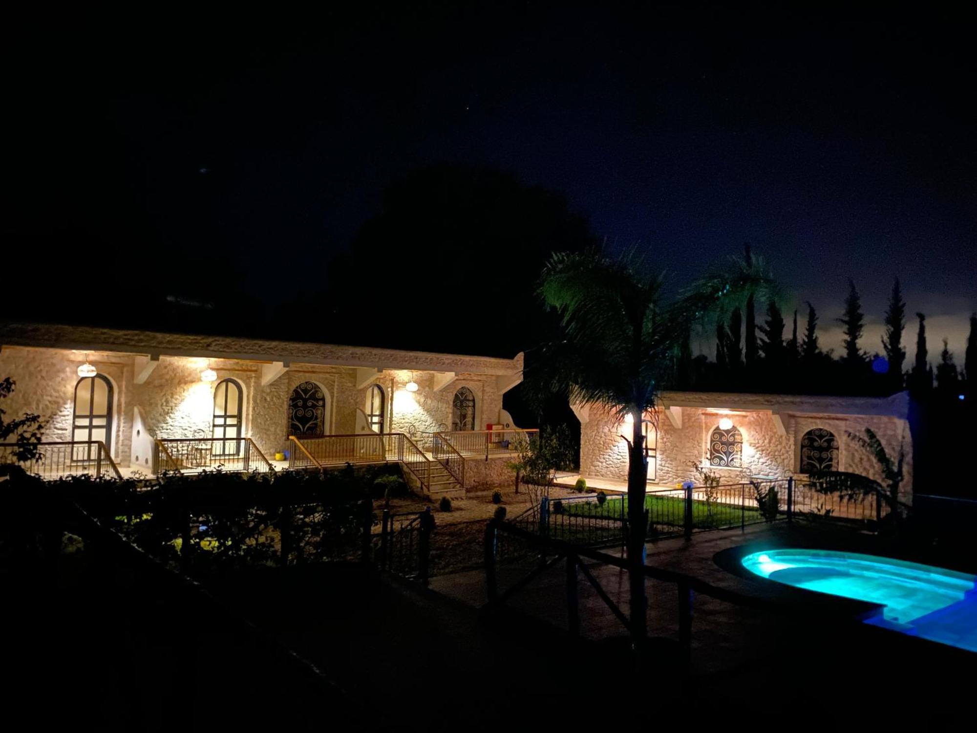 Villa Amma As-Sawíra Exteriér fotografie